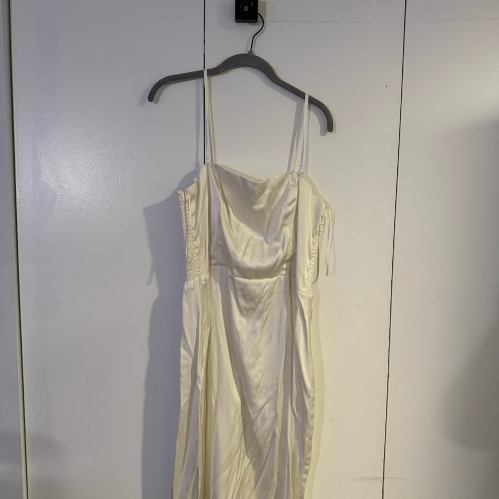 Abercrombie & Fitch White Long Dress Size Large